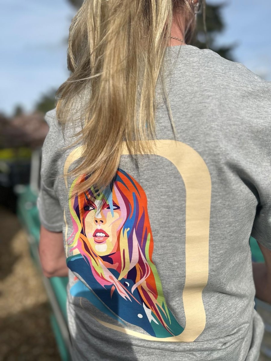 Dreamy Taylor - 4underUK