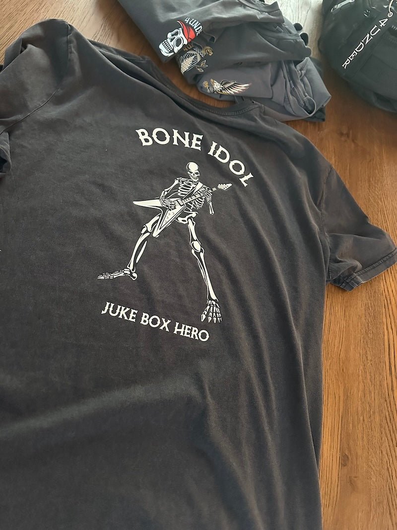 Juke Box Hero - 4underUK